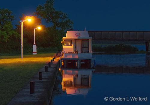 Houseboat At First Light_34986-8.jpg - Photographed along the Rideau Canal Waterway at Smiths Falls, Ontario, Canada.